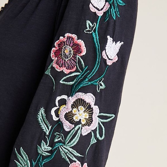 Anthropologie embroidered top - Picture 4 of 9